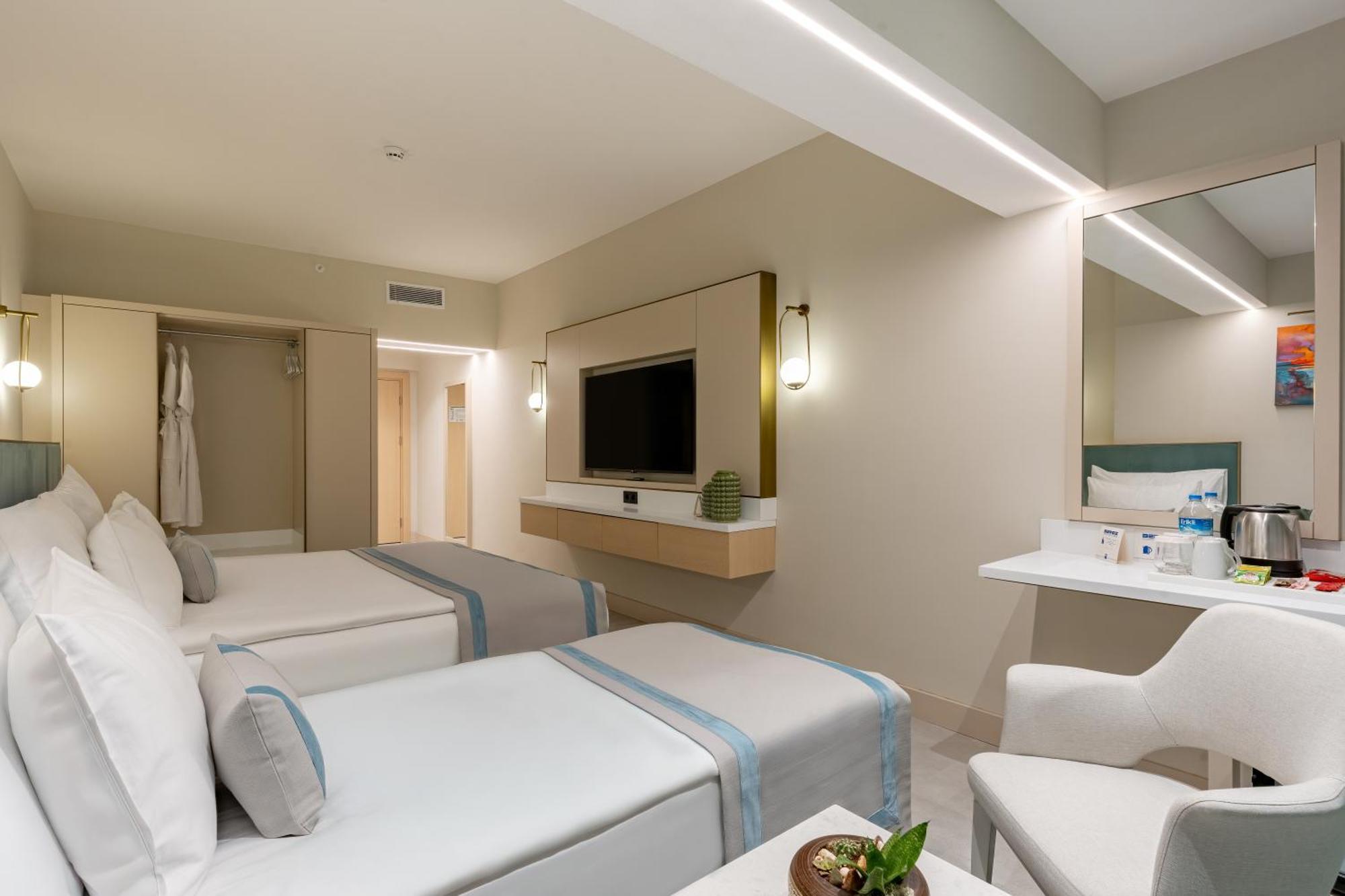 Bergiz Hotels & Resorts Kemer Antalya Exterior photo